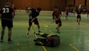 V ligovém poháru jde dál FIBR a Jiný tým